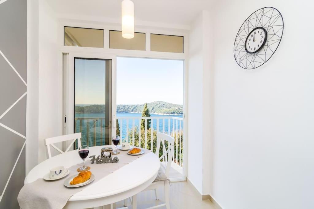 Sea View Apartment 10 Minutes Walk From Old City Dubrovnik Eksteriør billede